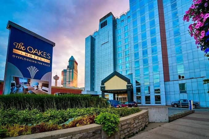 The Oakes Hotel Overlooking the Falls, Hotel in Niagara Falls