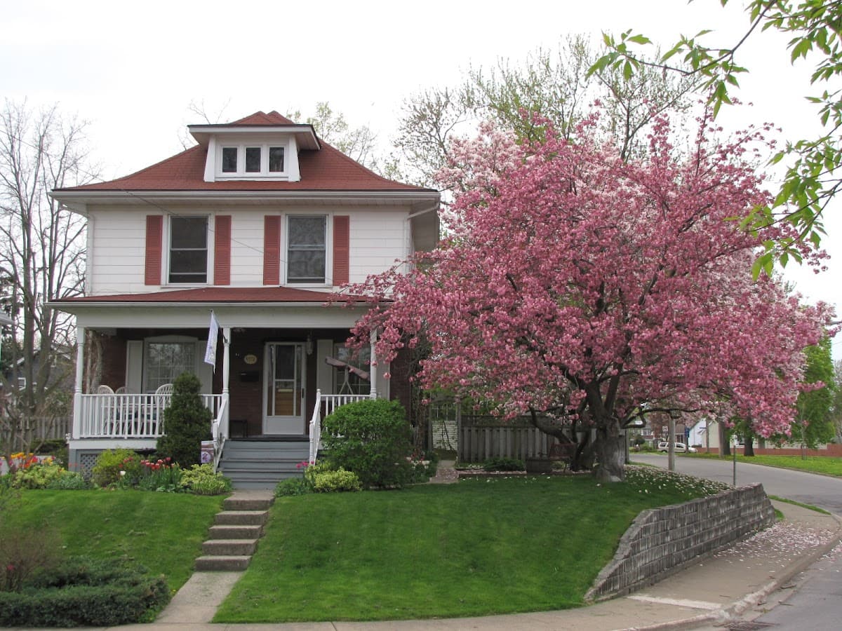 Strathaird Bed and Breakfast, Hotel in Niagara Falls