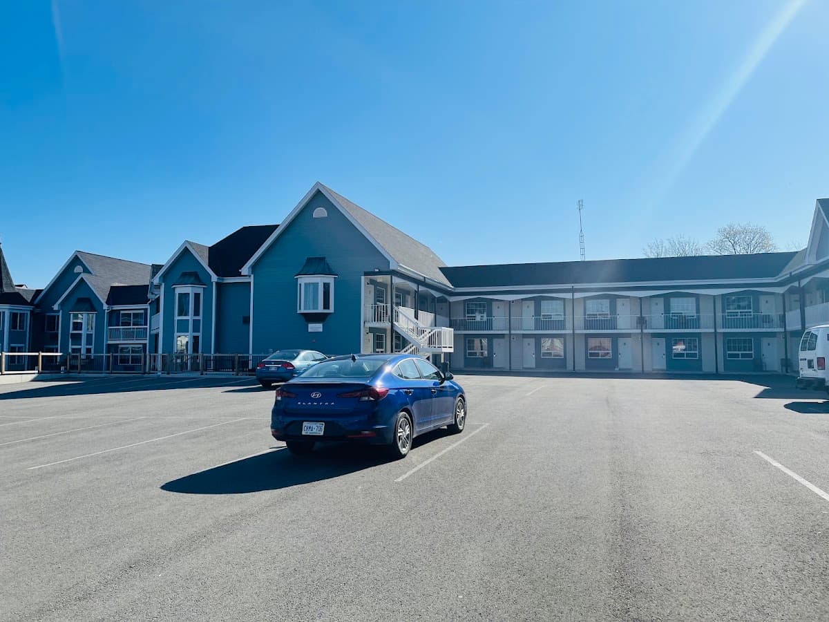Falls Lodge & Suites, Motel in Niagara Falls