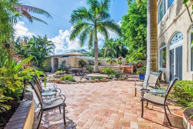 Banyan House Vacation Rentals, Hotel in Nokomis