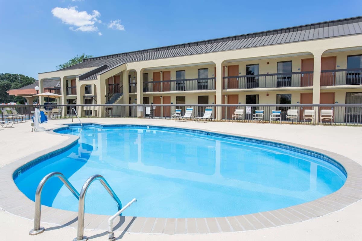 Days Inn by Wyndham Norfolk Airport, Hotel in Norfolk