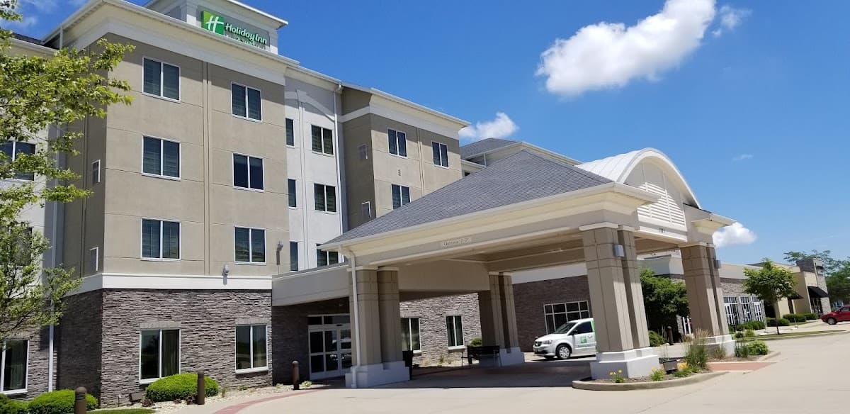 Holiday Inn & Suites Bloomington-Airport by IHG, Hotel in Normal