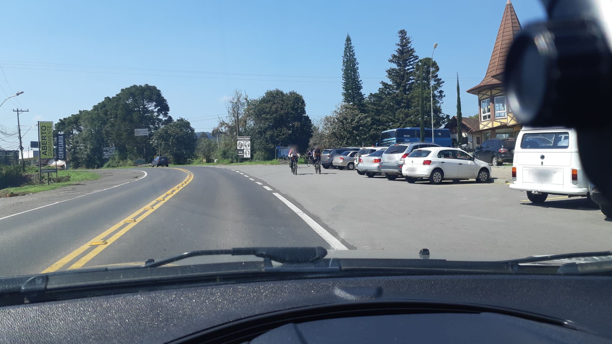 Street view near Rotenburg Hotel, Nova Petrópolis — © aoreinhardt (CC BY-SA · Mapillary)