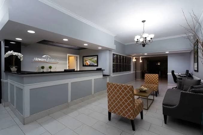 Waukegan Hotels Inc, Hotel in Waukegan
