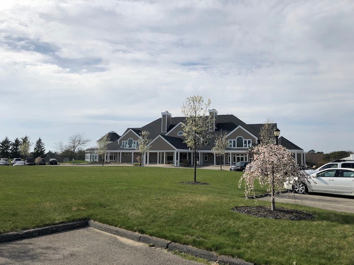 The Cape Club Resort, Hotel in North Falmouth