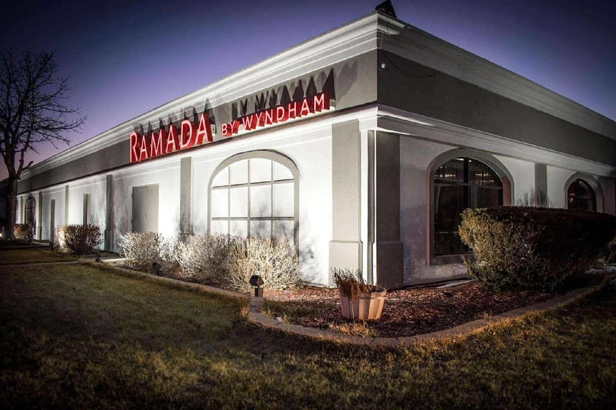 Ramada by Wyndham North Platte & Sandhills Convention Ctr, Hotel in North Platte