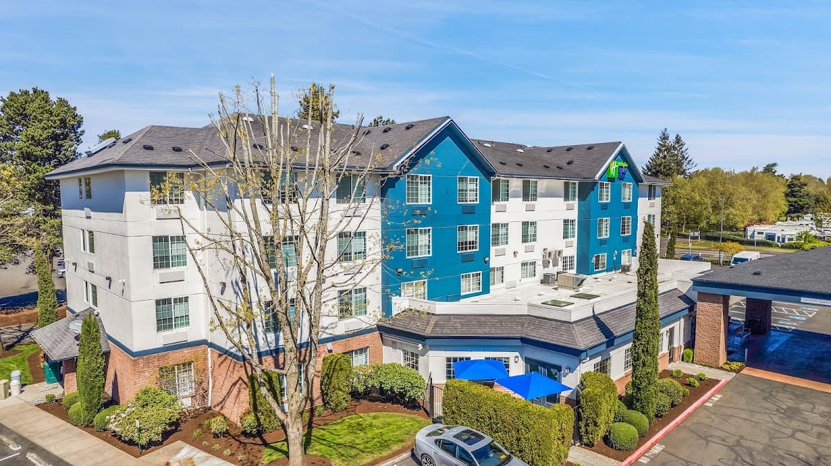 Holiday Inn Express & Suites Portland-Jantzen Beach by IHG, Hotel in North Portland