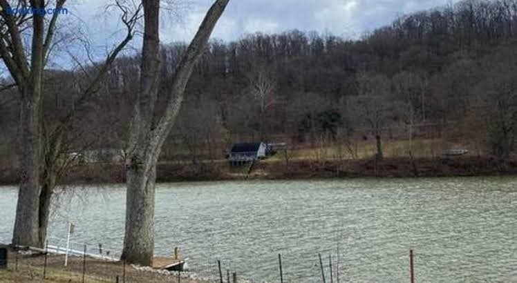 Take me to the River! - Entire Place, Holiday Home in North Zanesville