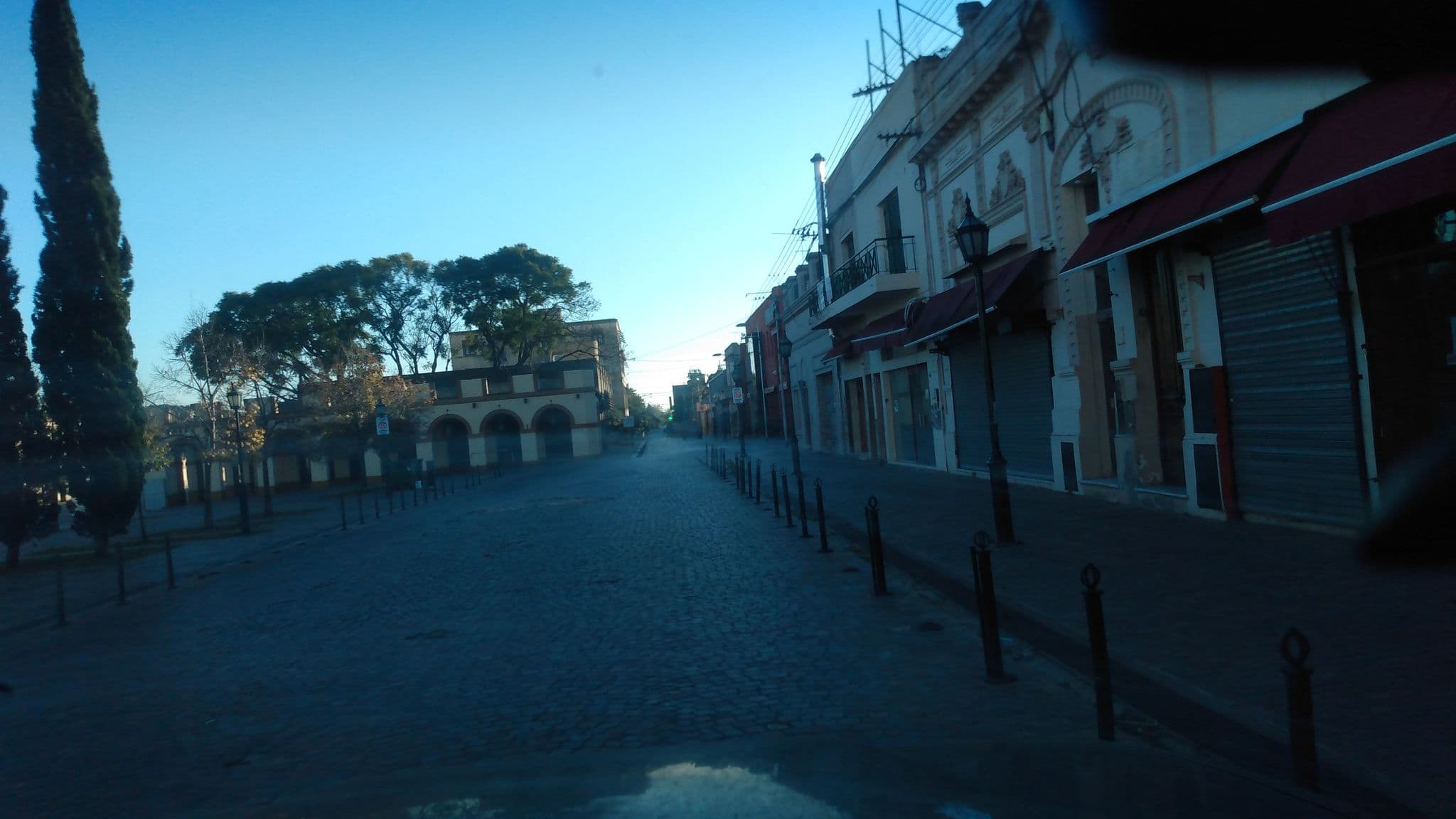 Street view near Hostal Spiritu de Fe, Luján — © andresduhour (CC BY-SA · Mapillary)
