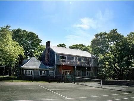 Martha's Vineyard Resort, Resort in Oak Bluffs
