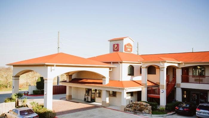 Palace Inn 290 & Hwy 6, Hotel in Oak Cliff Place
