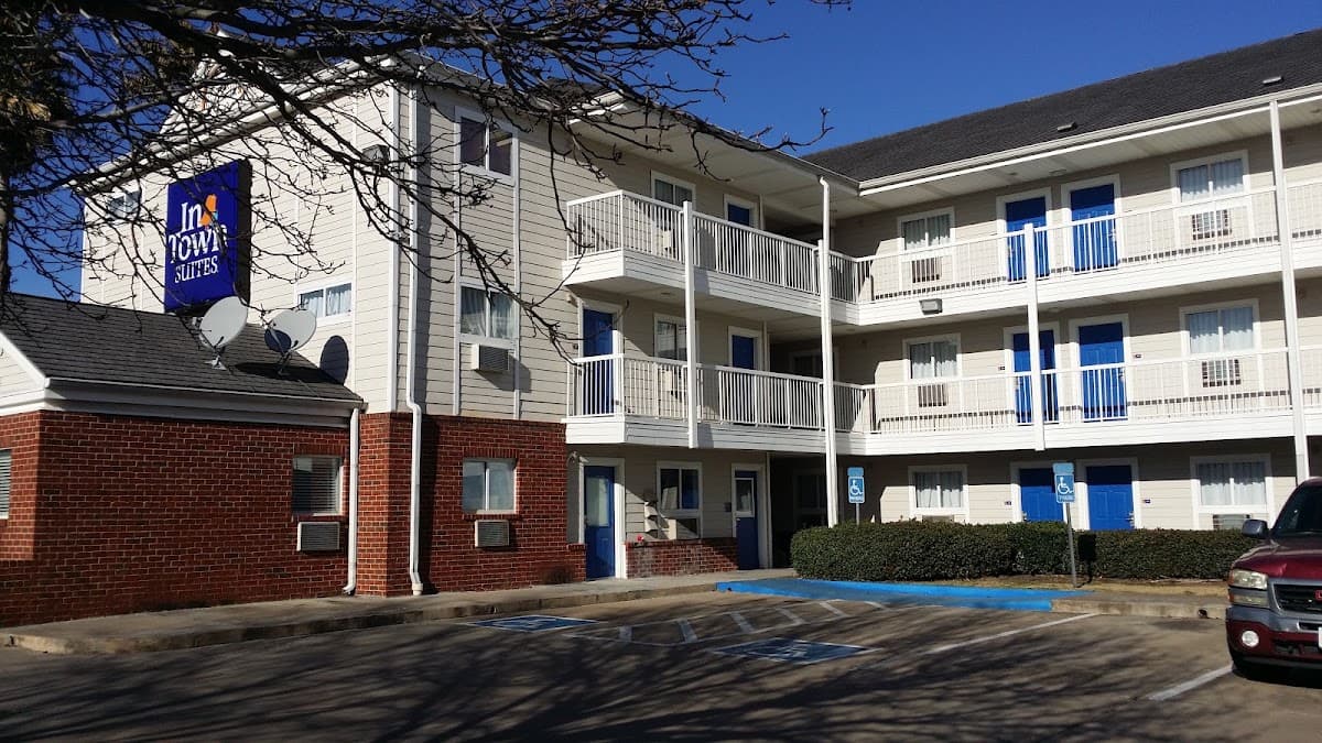 InTown Suites Extended Stay Houston TX - Jersey Village, Aparthotel in Oak Cliff Place
