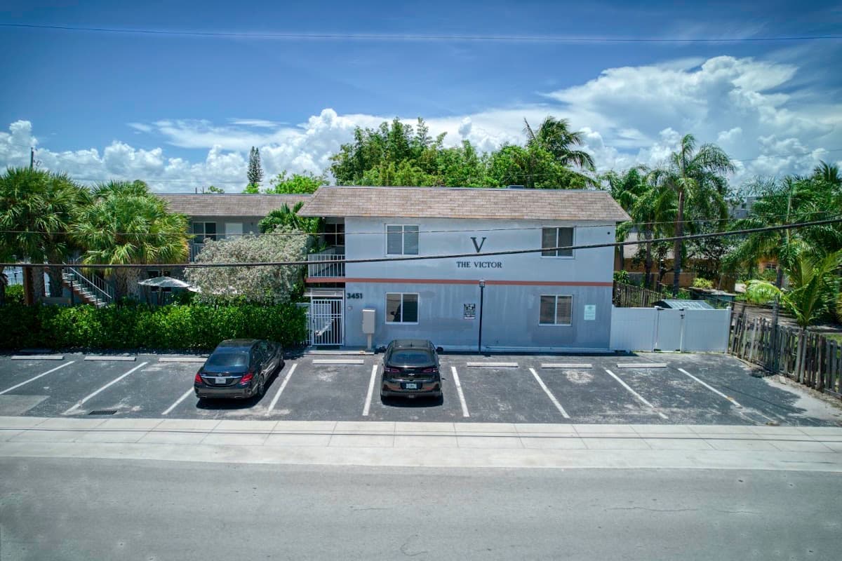 The Victor Apartments By Lowkl, Aparthotel in Oakland Park