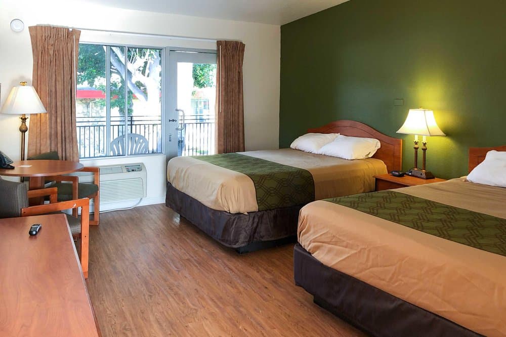 Garden Inn & Suites Oakland Airport, Hotel in San Leandro