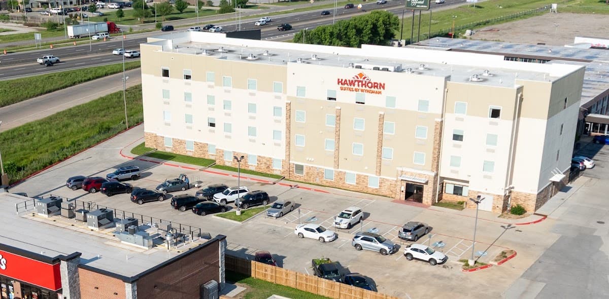 Hawthorne Hotel by Wyndham, Hotel in Warr Acres