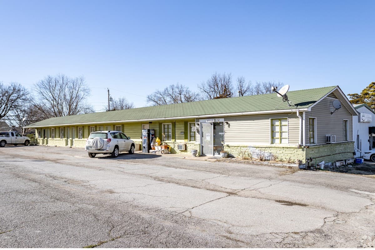 Economy Hotel Okmulgee, Aparthotel in Okmulgee