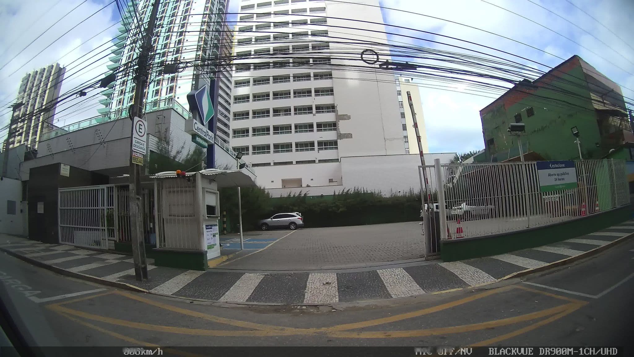 Street view near Hotel Luzeiros, Fortaleza — © kaart_1 (CC BY-SA · Mapillary)