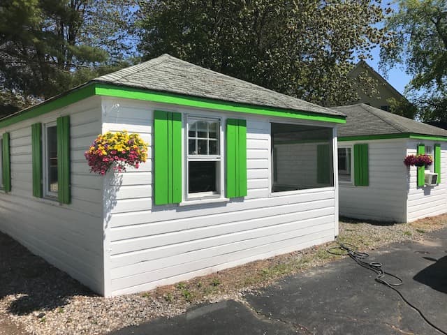 Lighthouse Cabins, Resort in Old Orchard Beach