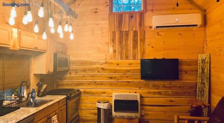 windrock ridge - Liahn - Entire Place, Holiday Home in Oliver Springs