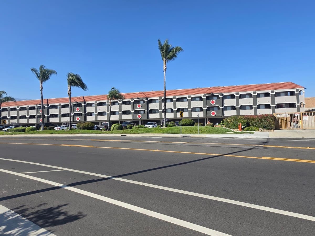 Ramada by Wyndham Ontario Airport & Convention Center, Hotel in Ontario