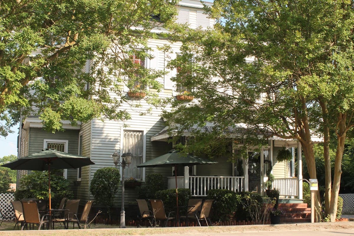 Thee Matriarch Bed & Breakfast, Meeting and Special Events Venue l Orangeburg SC, Hotel in Orangeburg