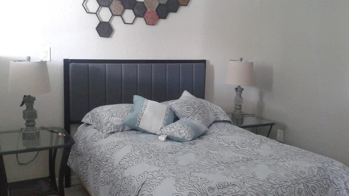 Colonial Terrace & Extended Stay Inn, Aparthotel in Pine Hills