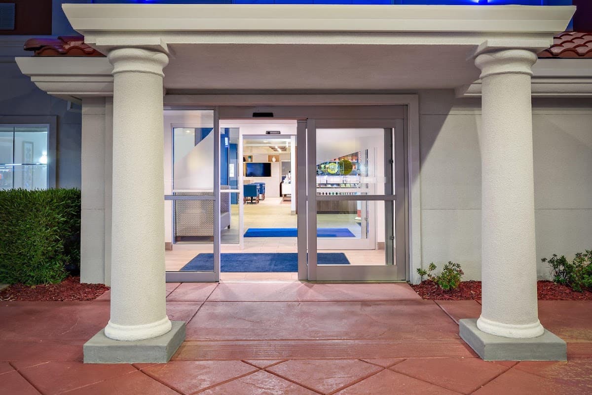 Holiday Inn Express & Suites Oroville Lake by IHG, Hotel in Oroville