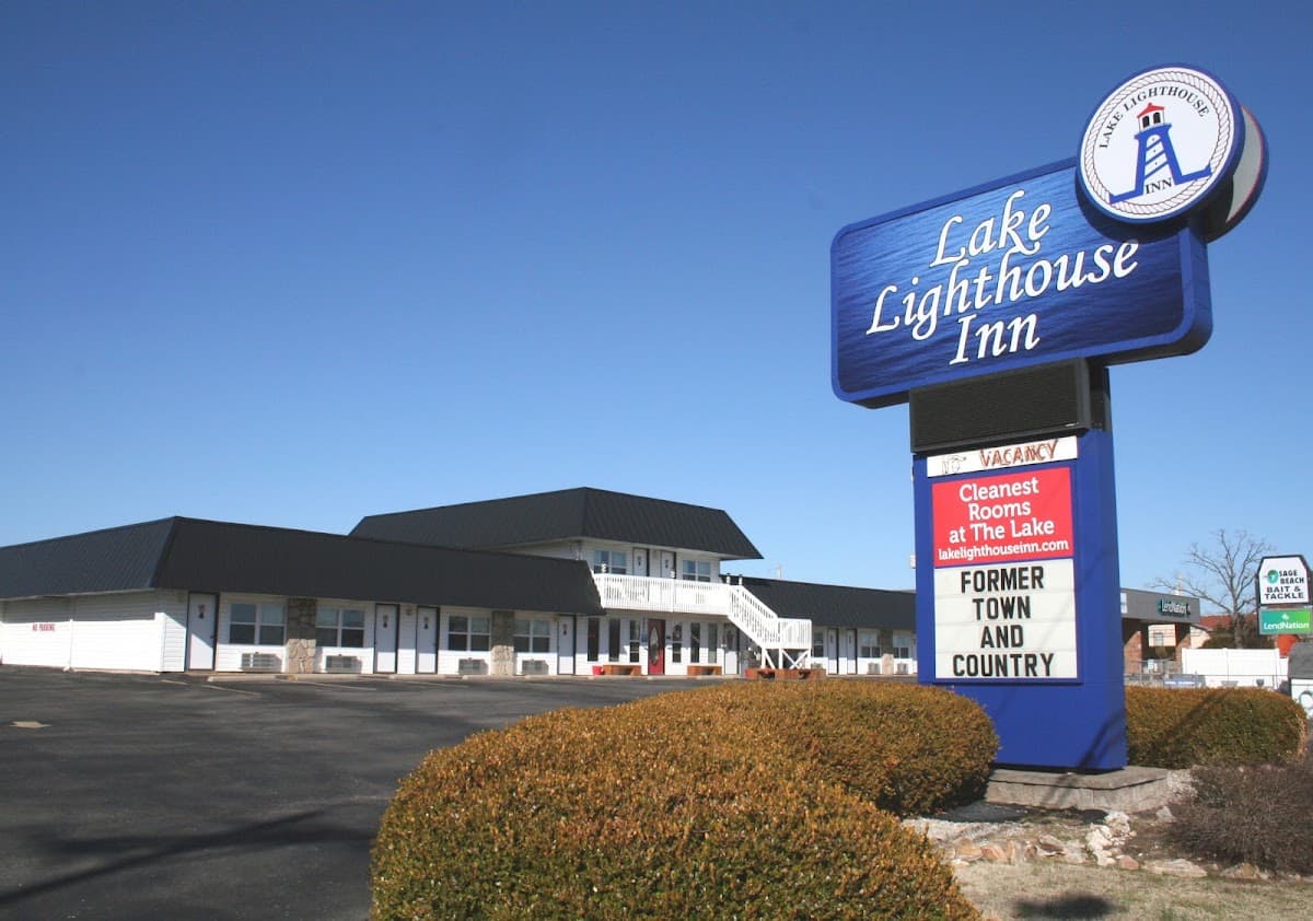 Lake Lighthouse Inn, Hotel in Osage Beach