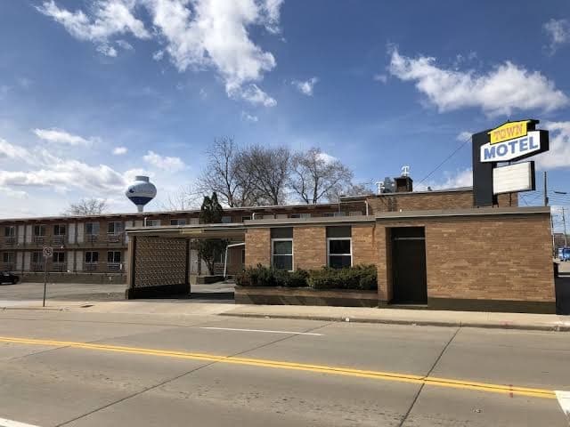 Town motel, Motel in Oshkosh