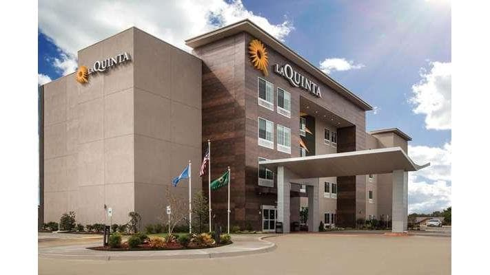 La Quinta Inn & Suites by Wyndham Owasso, Hotel in Owasso