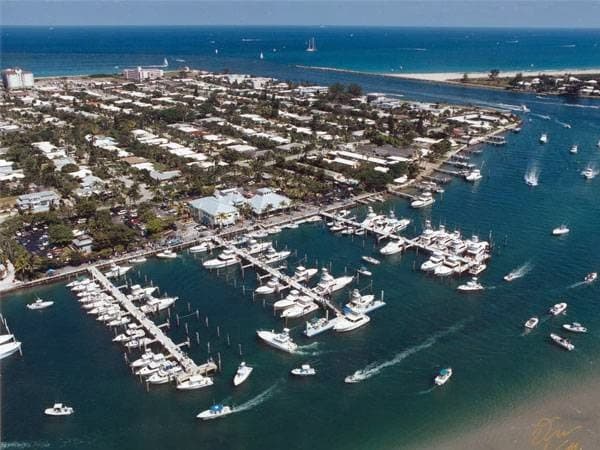 Island Beach Service, Resort in Palm Beach Shores