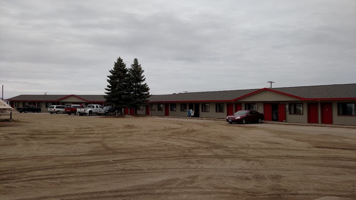 Lakes Community Coop - Budget Host Motel, Hotel in Perham