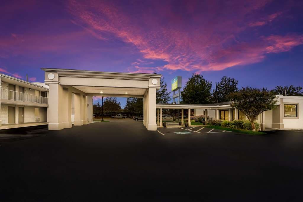 SureStay by Best Western Columbus Downtown, Hotel in Phenix City