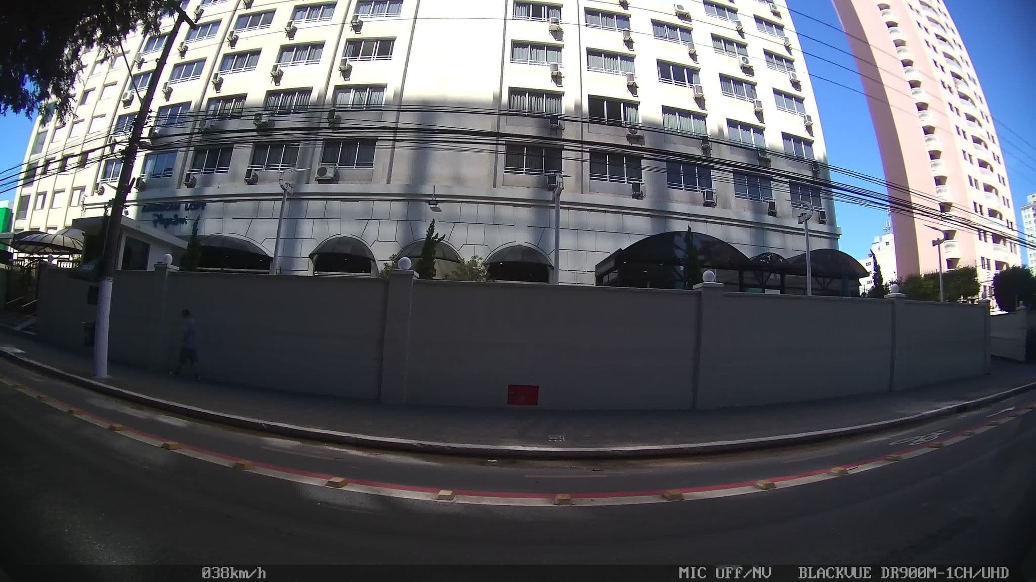 Street view near Hotel Allianz Parque, Barra Funda — © kaart_2 (CC BY-SA · Mapillary)