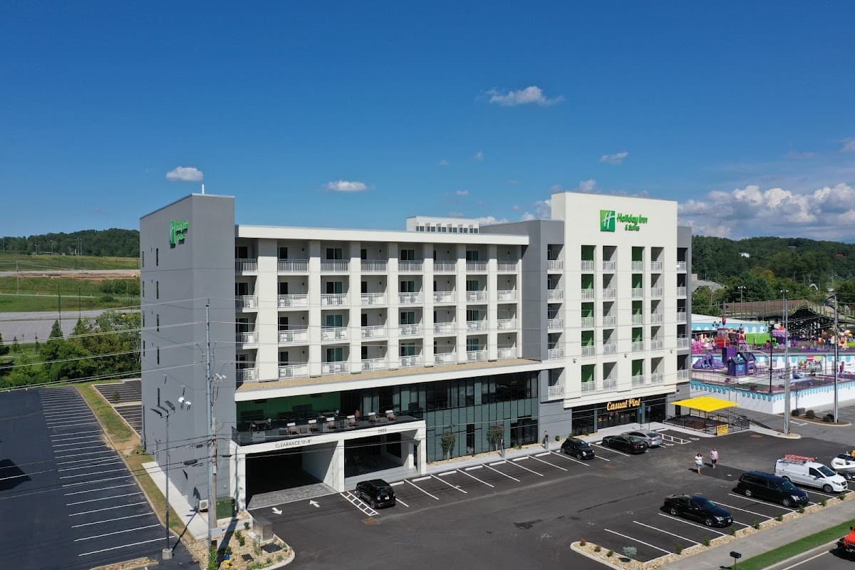 Holiday Inn & Suites Pigeon Forge Convention Center by IHG, Hotel in Pigeon Forge