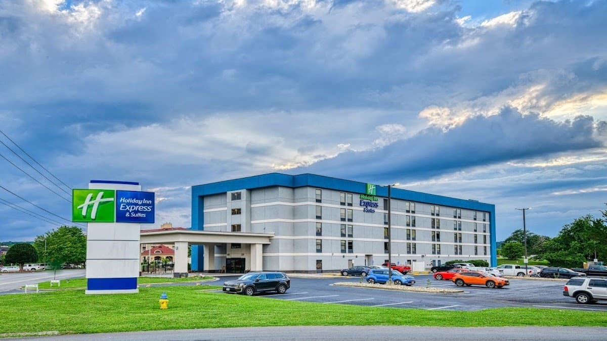 Holiday Inn Express & Suites Pigeon Forge/Near Dollywood by IHG, Hotel in Pigeon Forge