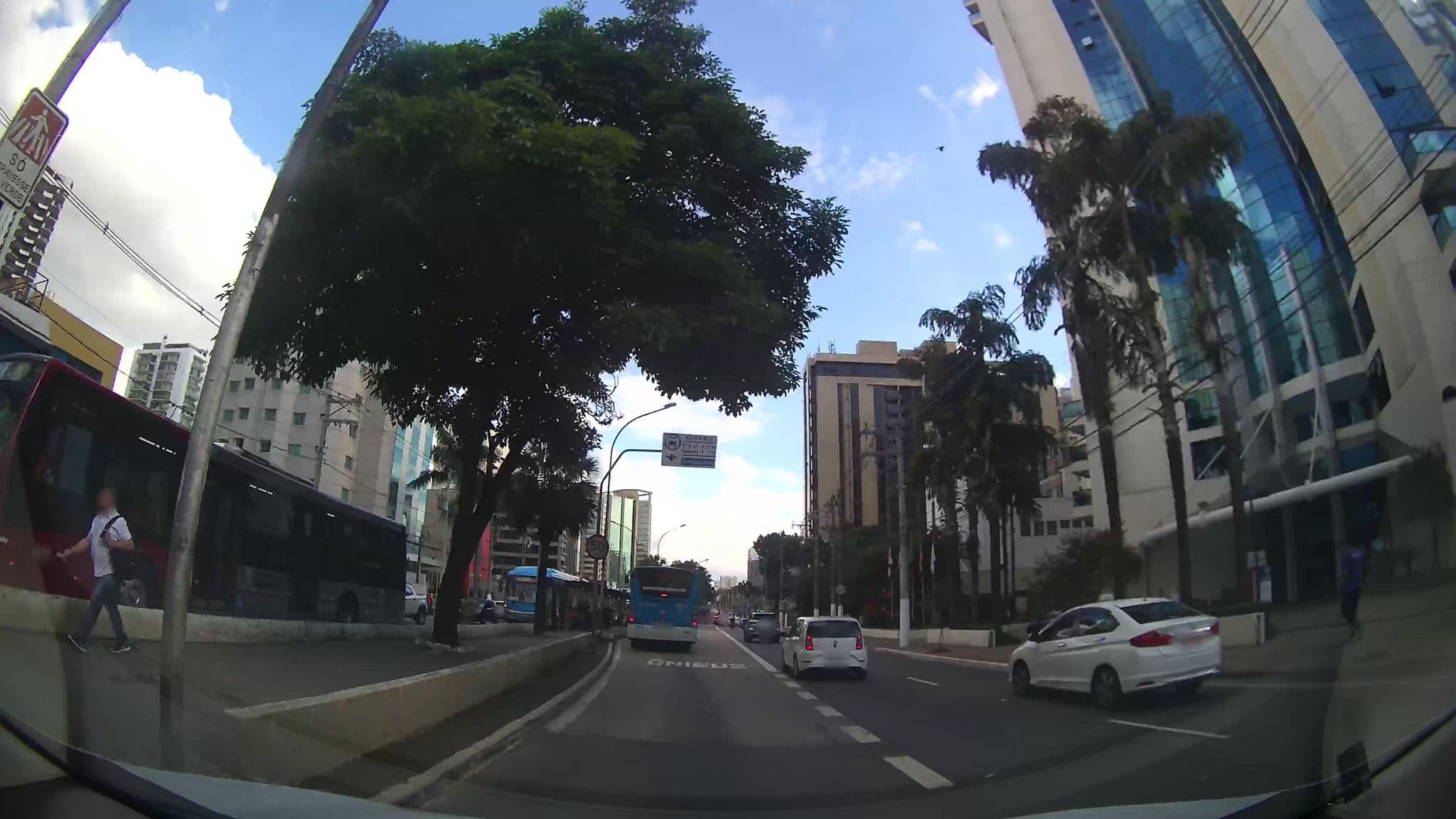 Street view near Meliá Ibirapuera, Moema — © marciosampaio (CC BY-SA · Mapillary)