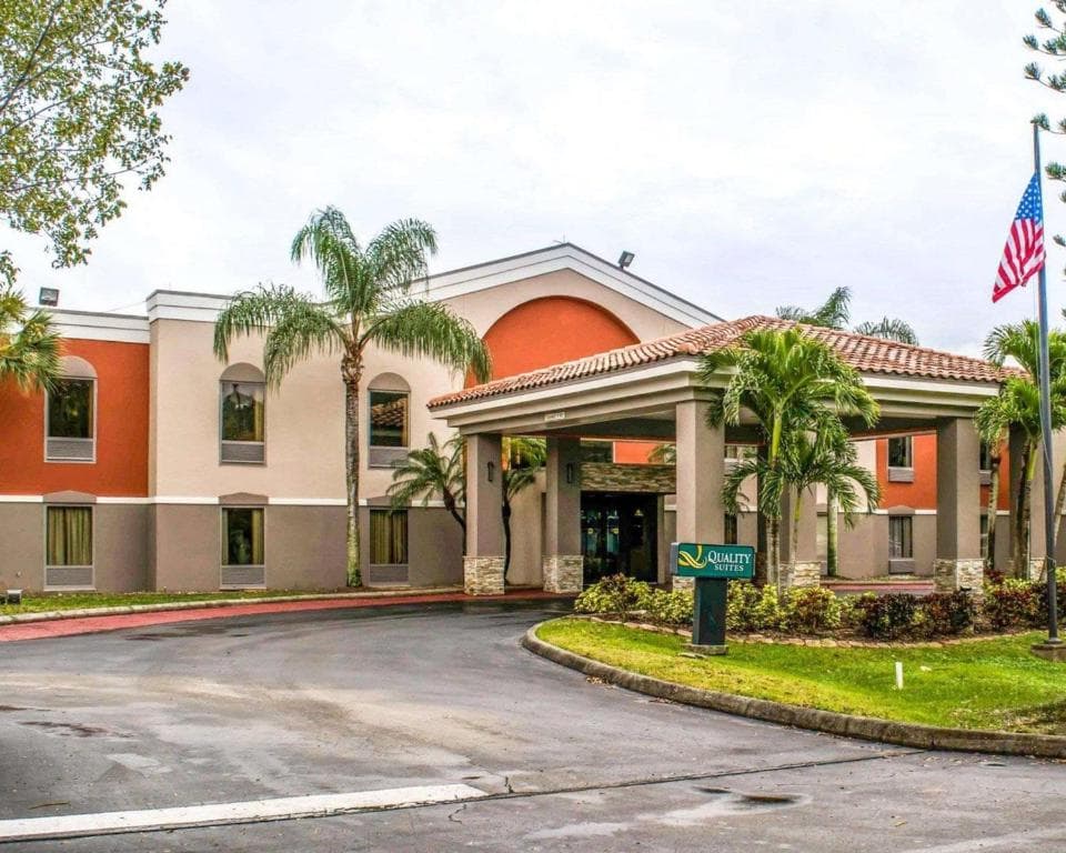 Quality Suites Fort Myers I-75, Hotel in Gateway
