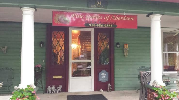 Pine Gables of Aberdeen, Bed & Breakfast in Pinebluff