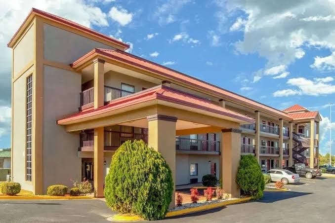Country Hearth Inn & Suites Cayce / Columbia, Hotel in Pineridge