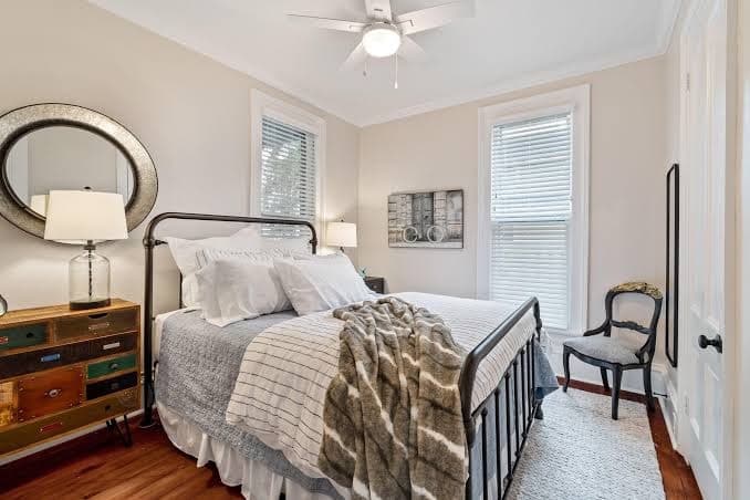 Luxury 2Bed 2Bath Apartment in Heart of Historic Pittsford Village, Hotel in Pittsford