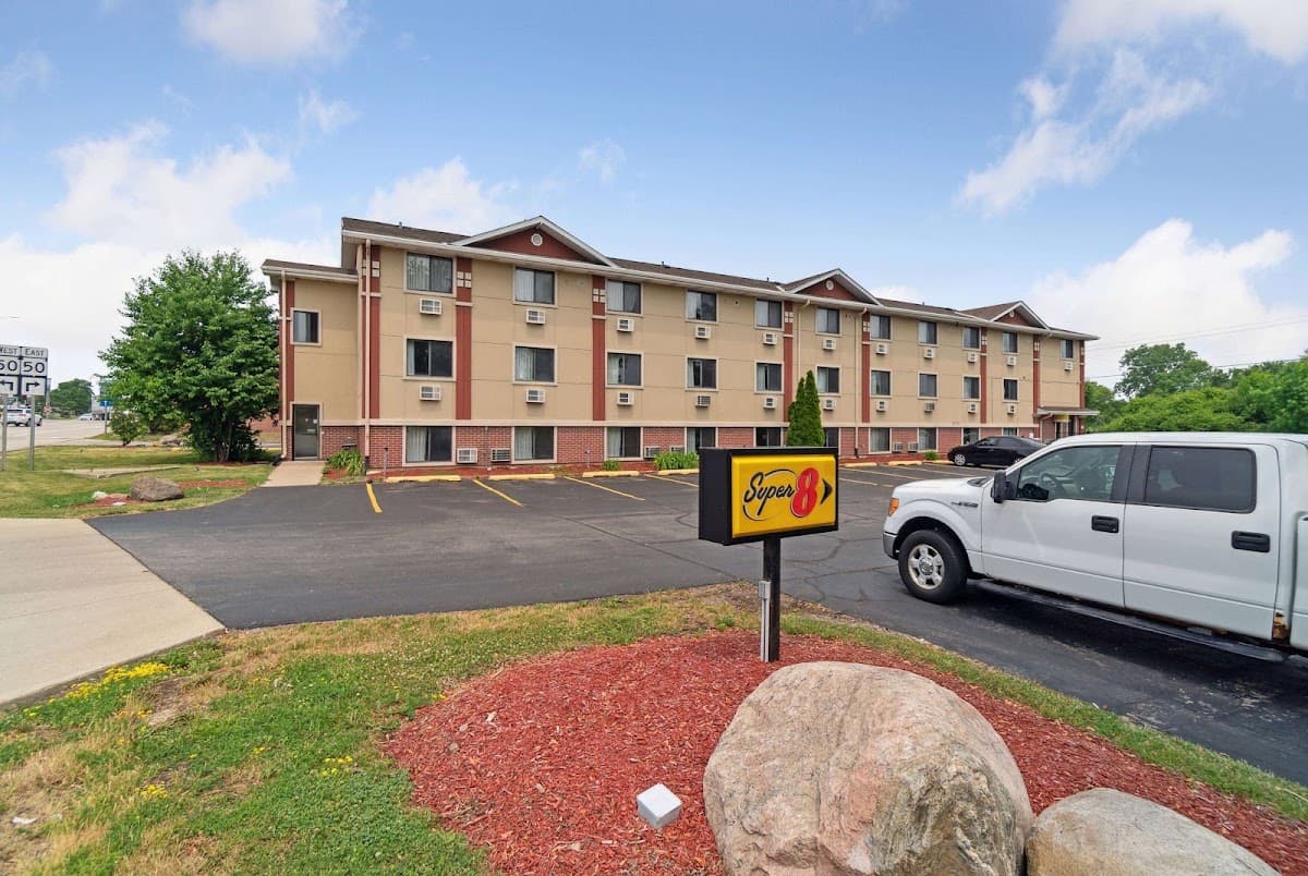 Super 8 by Wyndham Kenosha/Pleasant Prairie, Hotel in Pleasant Prairie