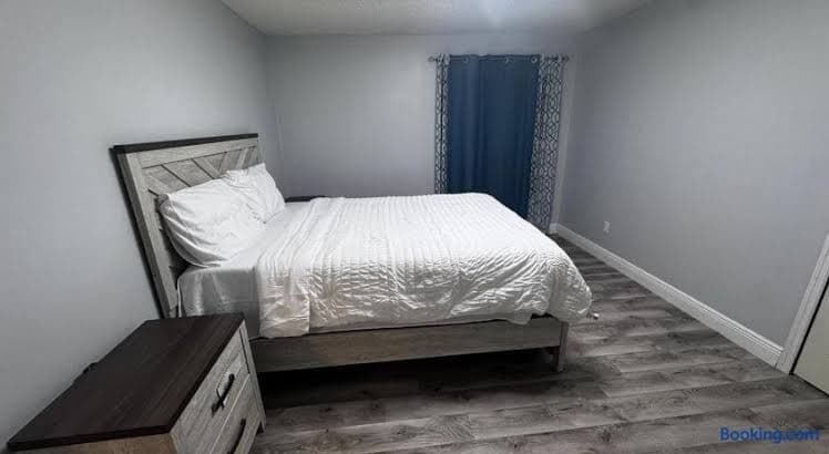 Hosted by Pierre - Entire Place, Holiday Home in Poinciana