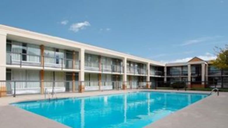 Odyssée Inn & Suites, Hotel in Ponca City