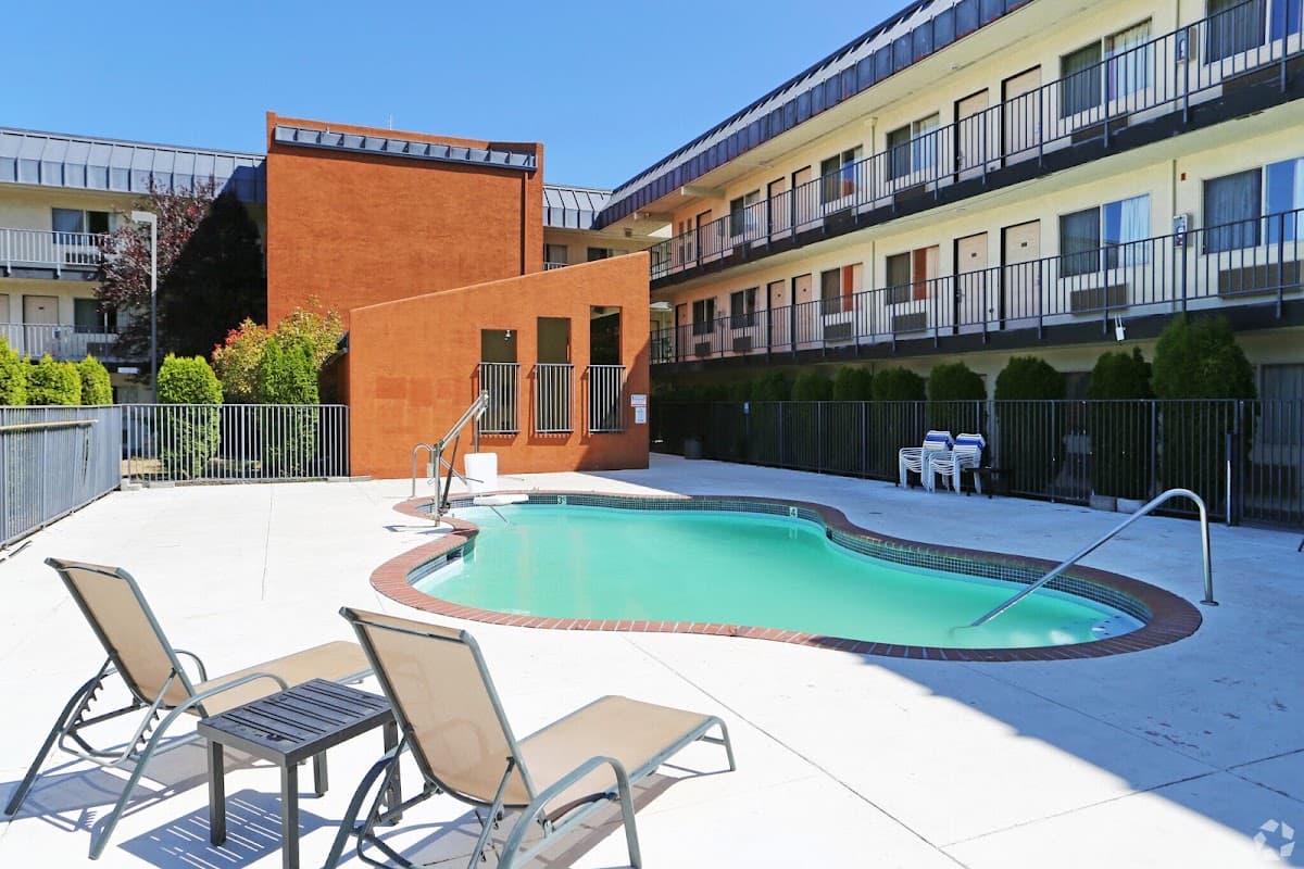 Olympic Inn & Suites, Hotel in Port Angeles