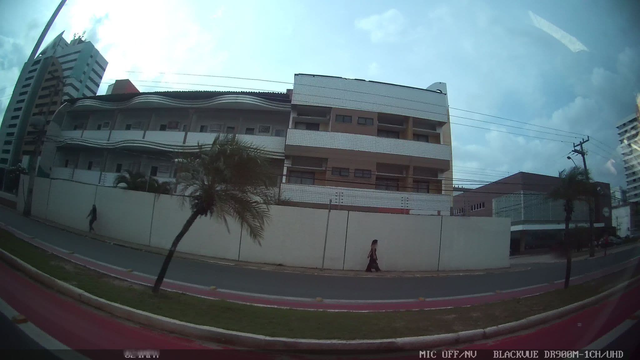 Street view near Hotel Praia Ponta D'Areia, São Luís — © kaart_1 (CC BY-SA · Mapillary)