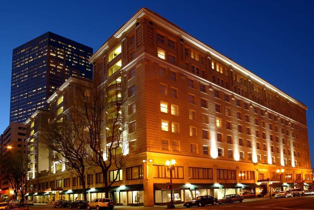 Embassy Suites by Hilton Portland Downtown, Hotel in Portland