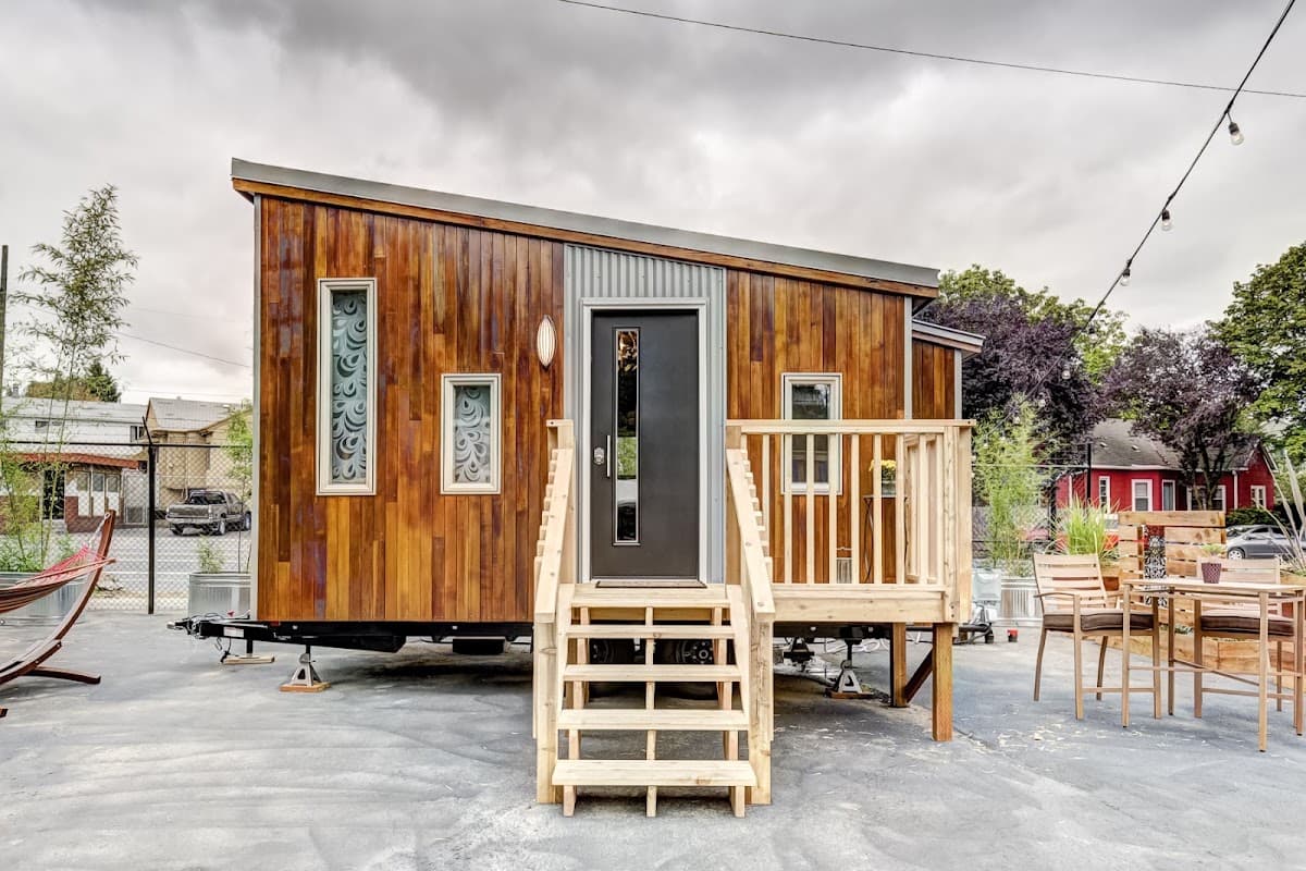 Tiny Digs Hotel of Tiny Houses Portland, Hotel in Portland