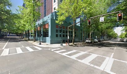 McCarthur hotel, Hotel in Portland