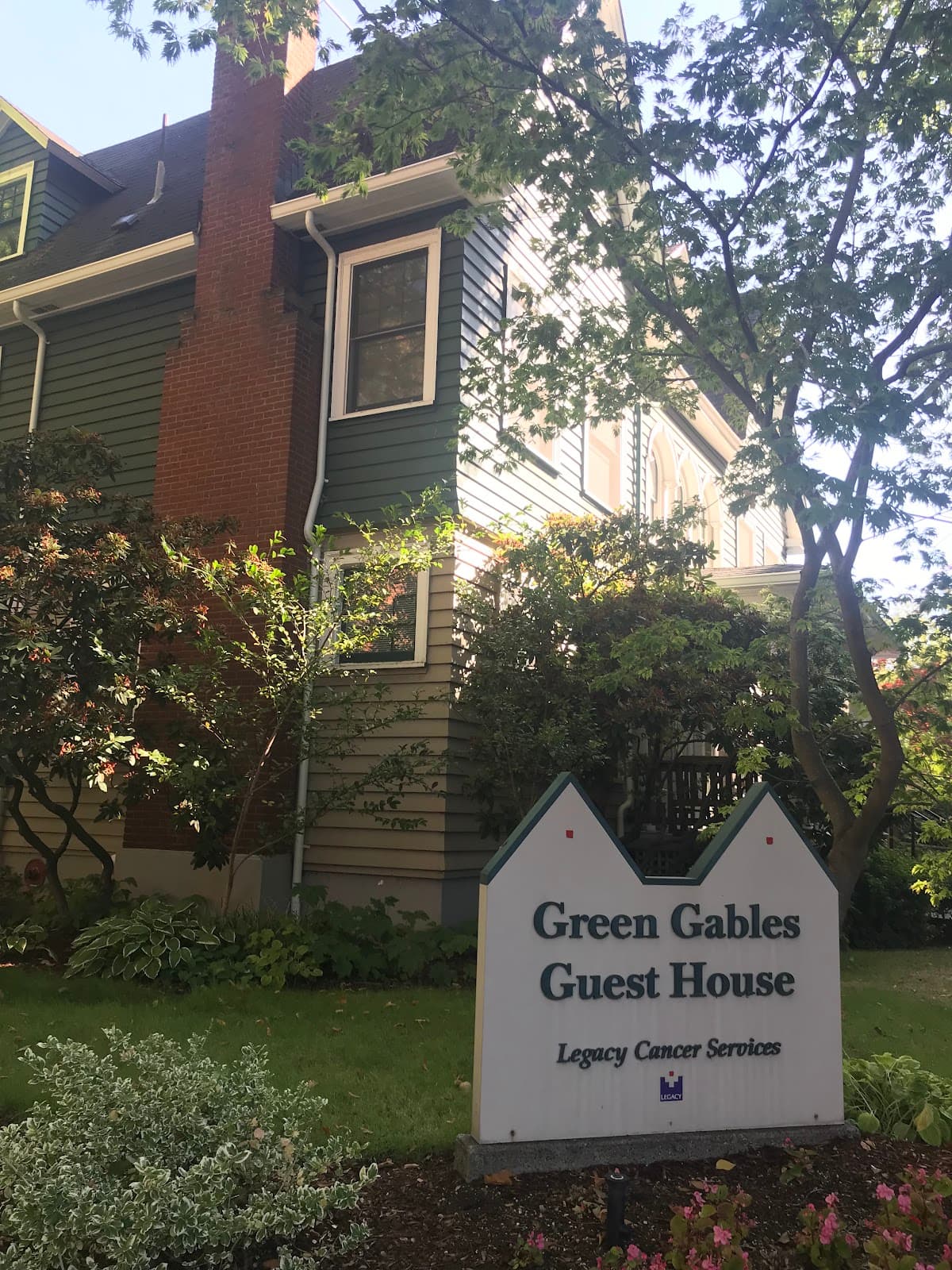 Green Gables Guest House at Legacy Good Samaritan Medical Center, Guesthouse in Portland